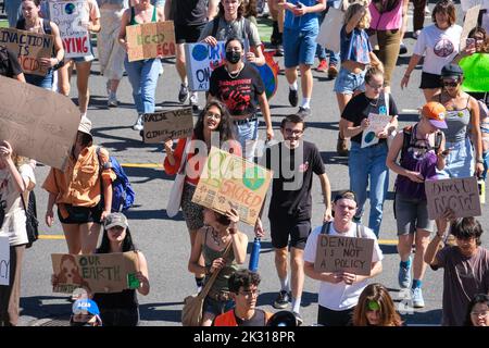 Los Angeles, United States. 23rd Sep, 2022. Climate protesters march with placards during a Global Climate Strike rally in Los Angeles. Youth and community organizers gather as part of a worldwide 'Global Climate Strike'' to call for divestment from fossil fuels and investment in green infrastructure, and to highlight ``what it's like to suffer on the frontlines of environmental racism and the climate crisis. (Photo by Ringo Chiu/SOPA Images/Sipa USA) Credit: Sipa USA/Alamy Live News Stock Photo